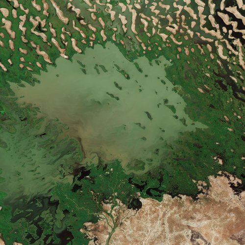 Lake_Chad_Sentinel-2A_31October2018_432_ML_resized_wide_4K.jpg